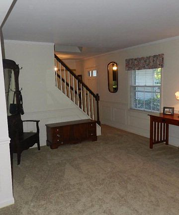 4th image of 945 Toulon Ave