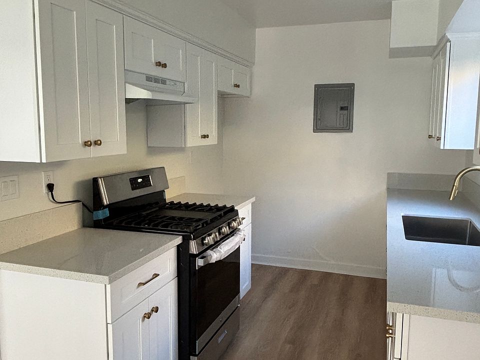 Newly renovated kitchen.
