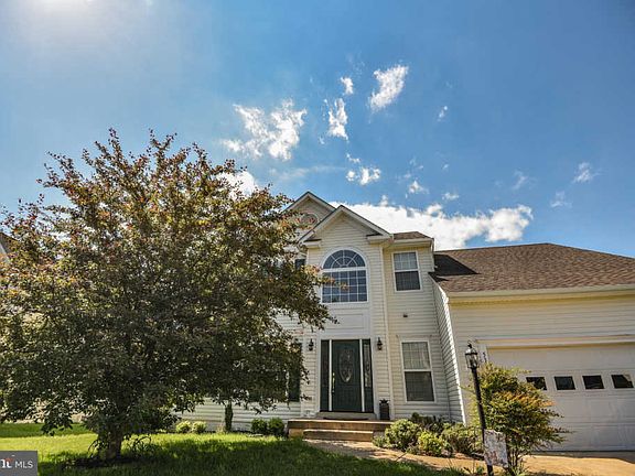 2nd image of 530 Windermere Dr
