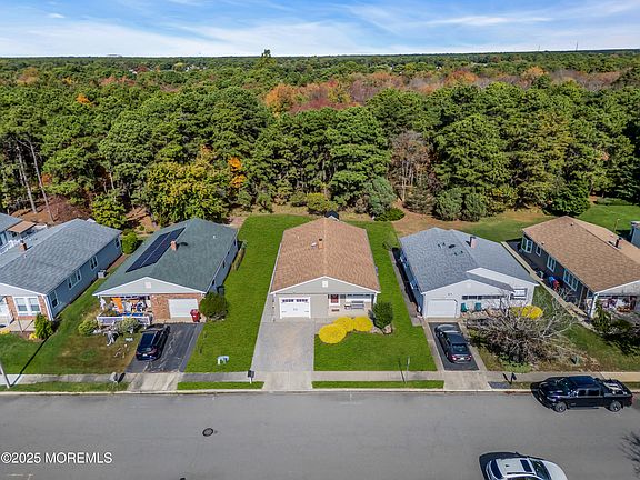2nd image of 21 Doral Drive