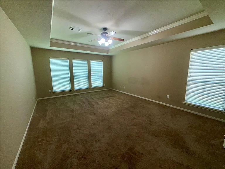 14009 Hollow Canyon Ln — Photo 8