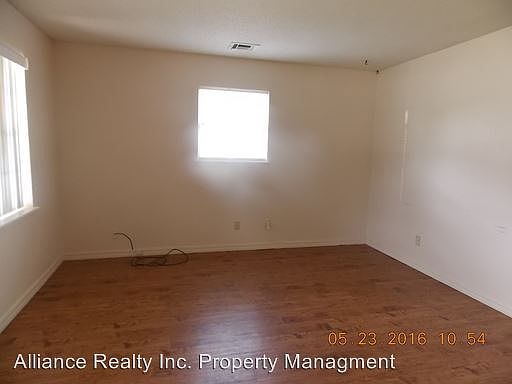 2nd image of 512 S 9th St