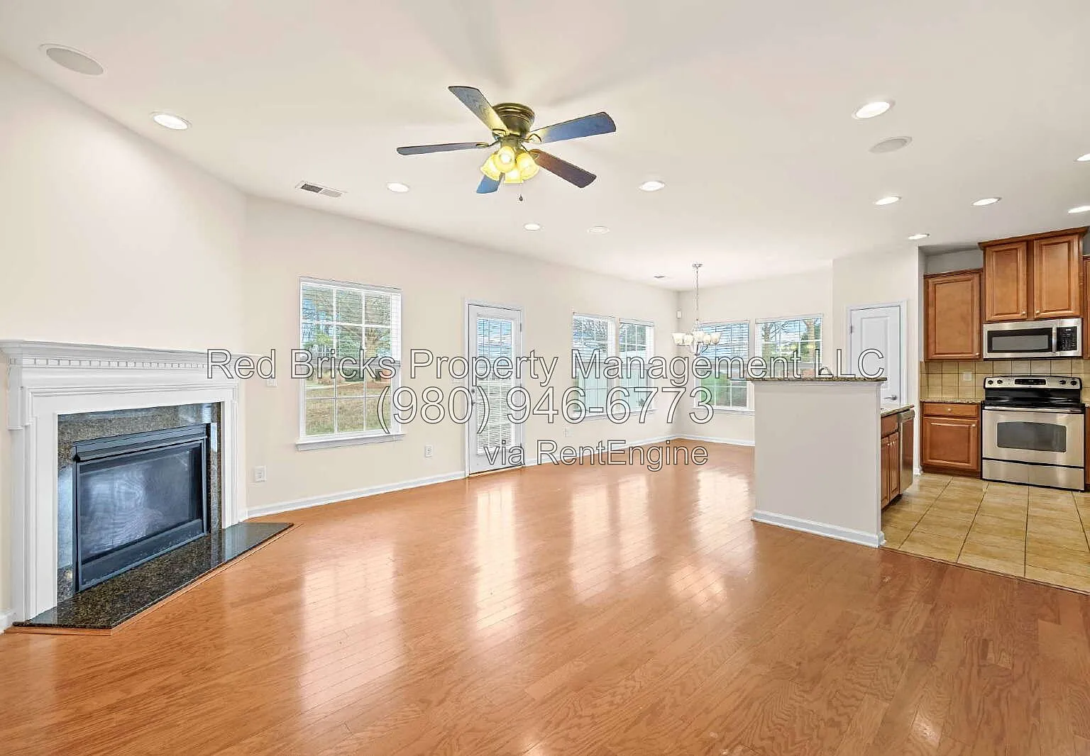 3 bed, 2.5 bath, 1751 sqft, $2,295 — Photo 4