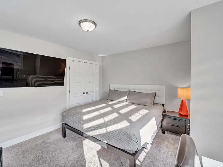 2113 Seneca Dr — Photo 30