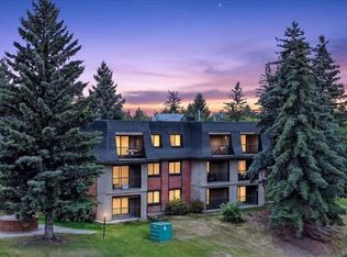 4001C N 49th St NW #3106, Calgary, AB T3A 2C9
