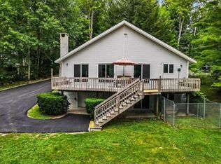87 Maple Ridge Drive, Monmouth, ME 04259