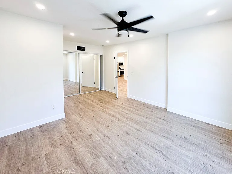 500 Jackson Pl #306 — Photo 4