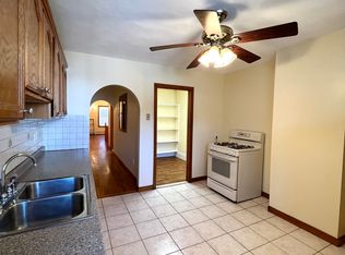 219 Holland St #1D, Somerville, MA 02144