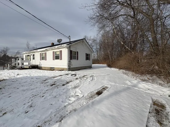 402 Center Road, Fairfield, ME 04937