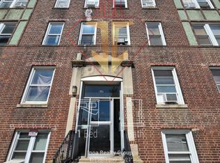 5 Kelly Pkwy #104, Bayonne, NJ 07002