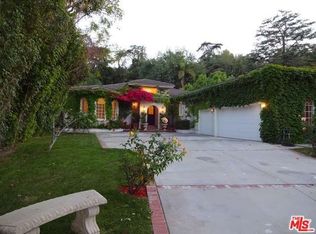 17054 Rancho St, Encino, CA 91316