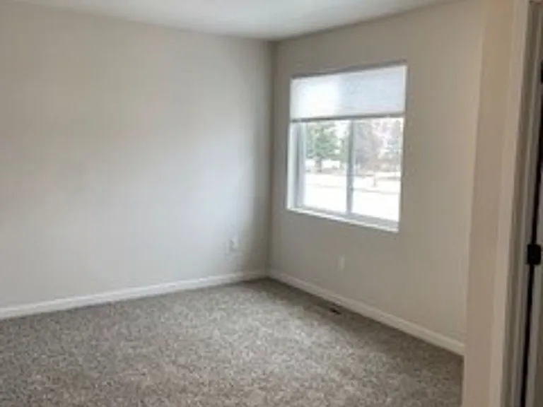 826-834 Thames Ct #1008 — Photo 49