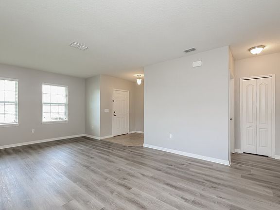 3rd image of 4804 Ashurst St