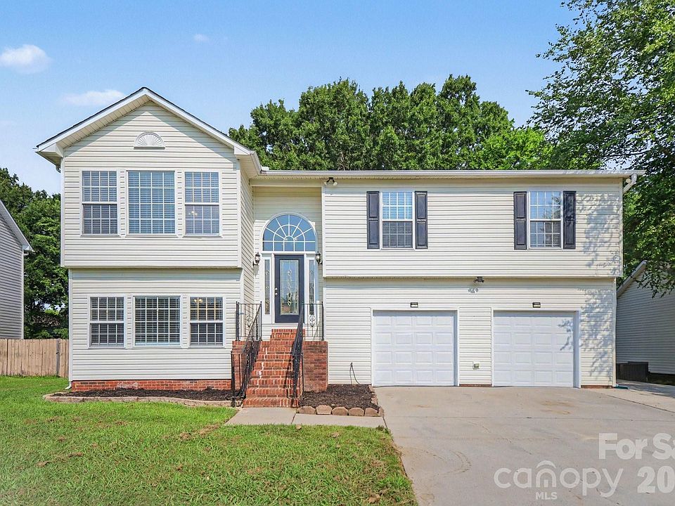 1st image of 838 Highlander Ct