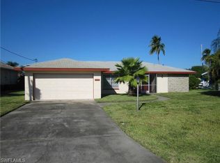 2828 SE 19th Pl, Cape Coral, FL 33904