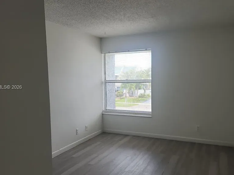 1817 NW 58th Ave #22 — Photo 6