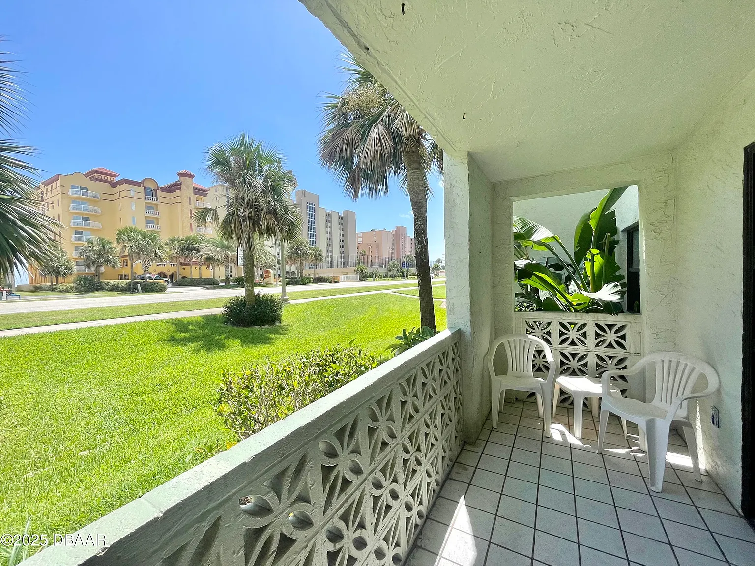 2 bed, 2.0 bath, 1013 sqft, $2,000 — Photo 4