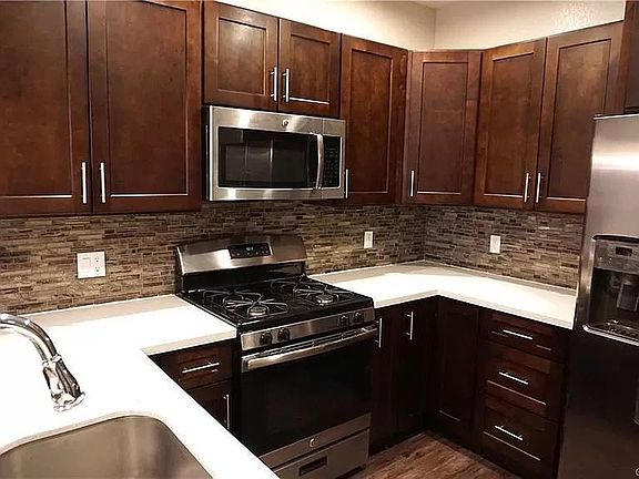 5th image of 5306 Town Center Dr #5306