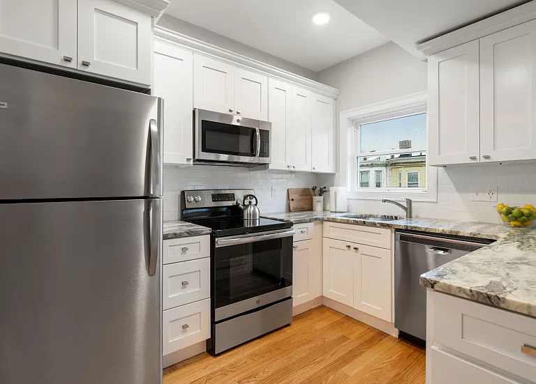 211 Princeton St #3 — Photo 9
