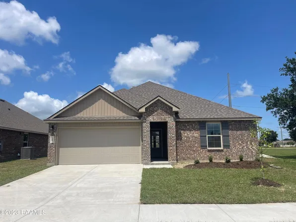 104 Acadian Lake Dr, Duson, LA 70529