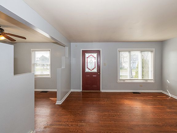 5th image of 420 Morse Dr
