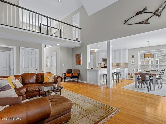 4th image of 4036 Pleasant Glen Dr