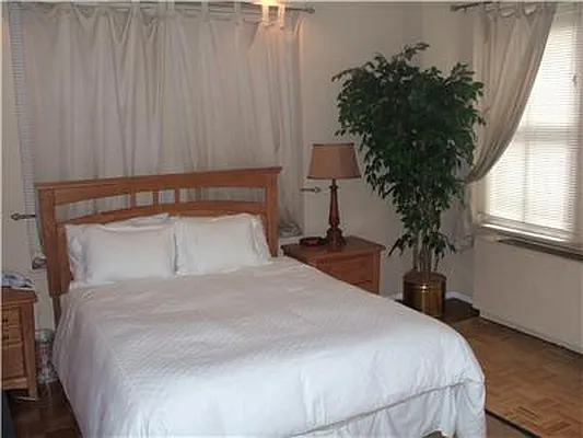 Sold by Empire State Properties | media 1