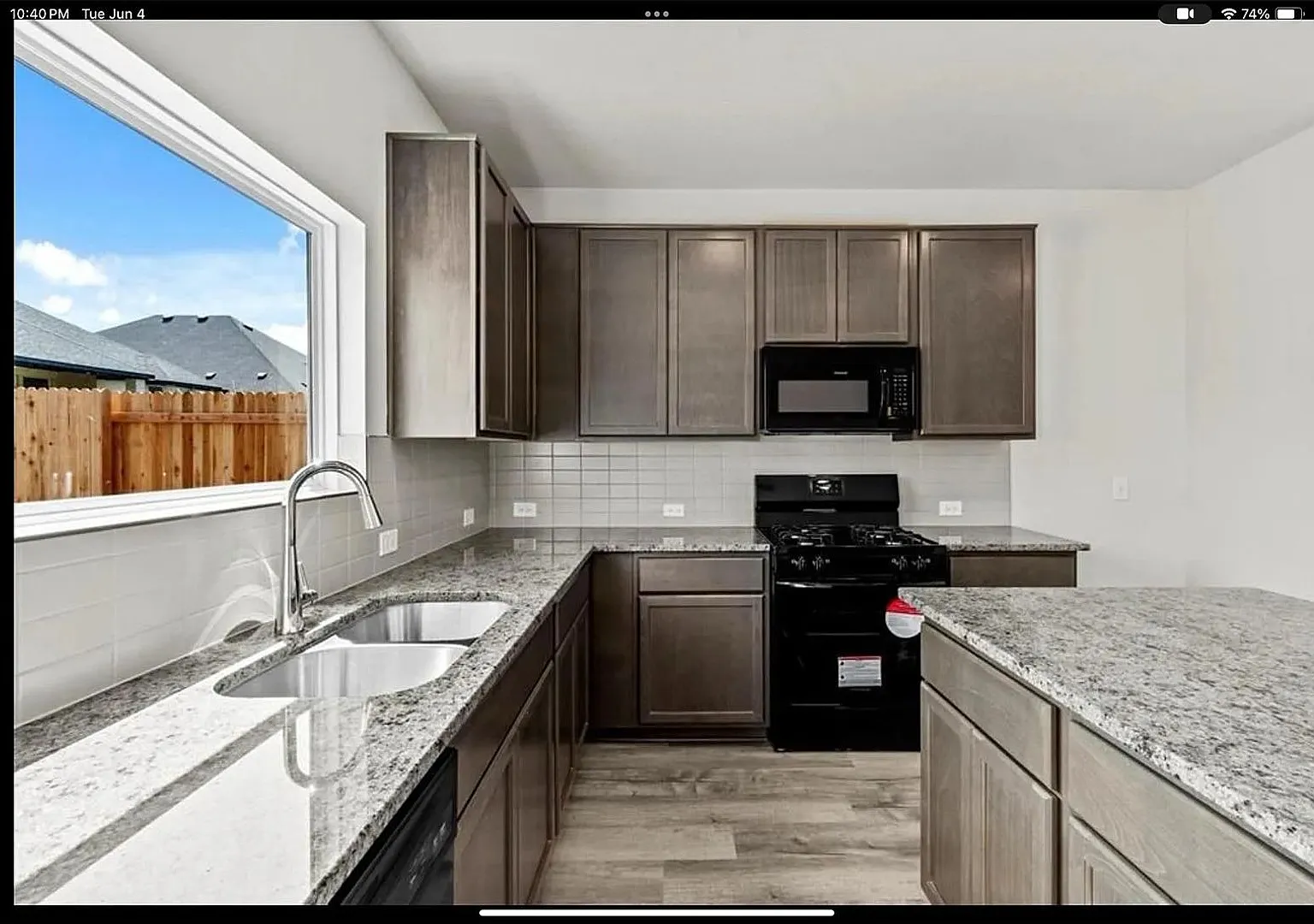 Room in 3 Bedroom Home at Blackwell Ln — Photo 3