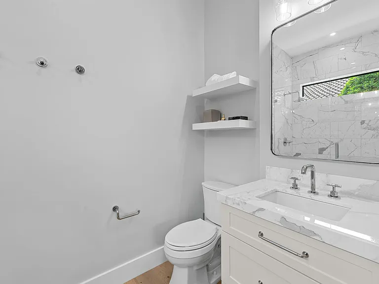 12618 Mallet Cir — Photo 37