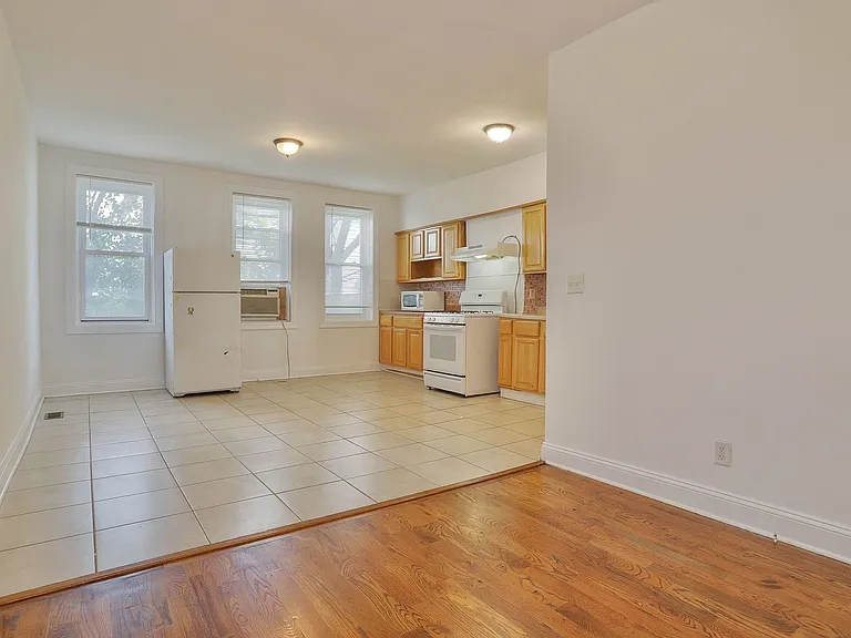 272 Grant Ave #1 — Photo 2