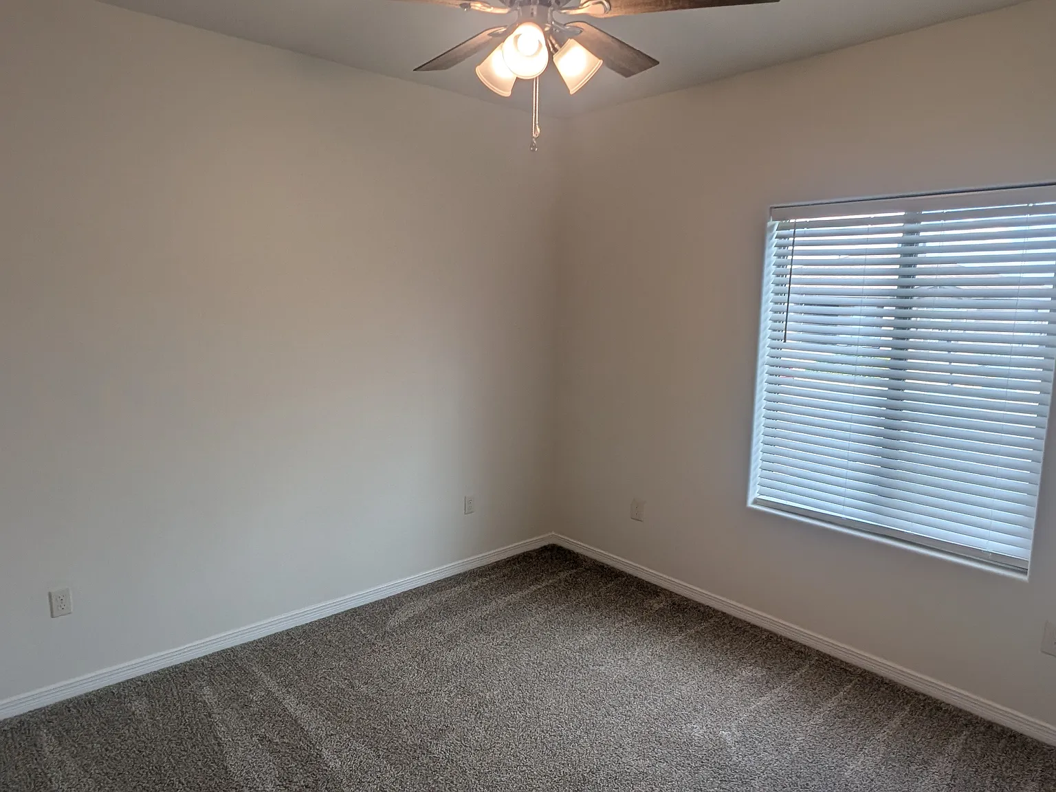 3 bed, 1743 sqft, $795 — Photo 3