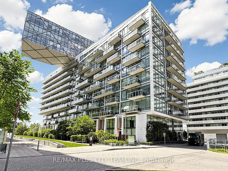 29 Queens Quay E #Townhouse 122 — Photo 1