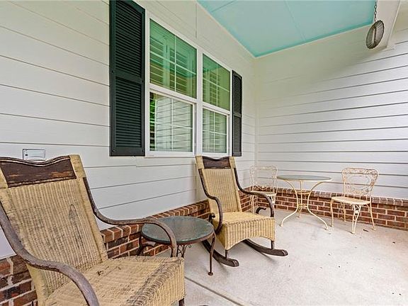 3rd image of 3803 Heritage Pl