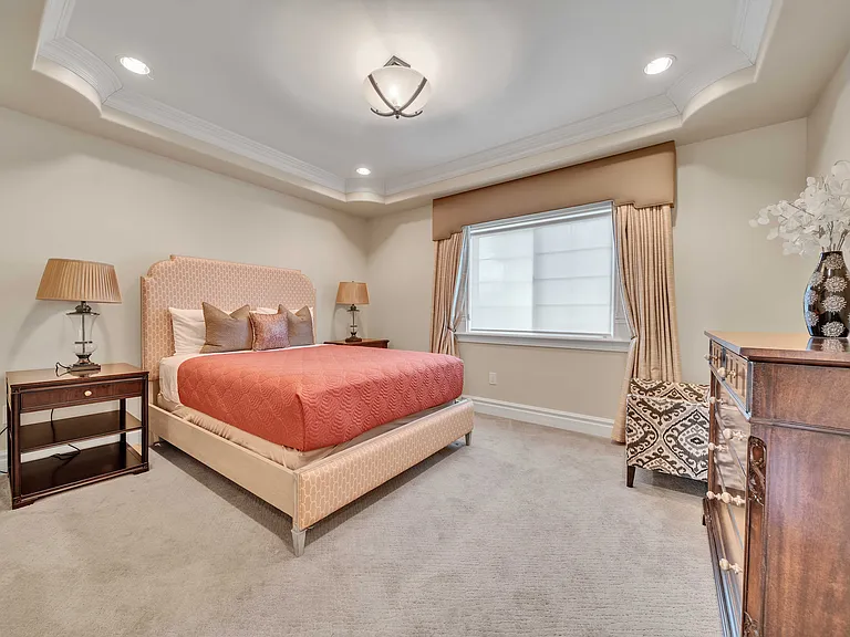137 W Winnie Way — Photo 46