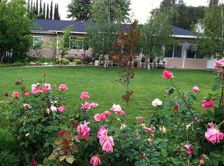 611 Groveview Ln, La Canada Flintridge, CA 91011