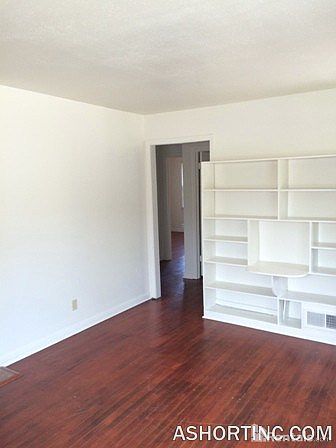 2nd image of 817 Dent St