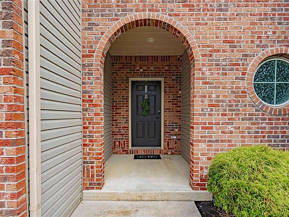 4th image of 253 Milkweed Dr