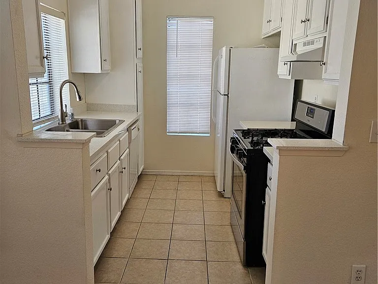 4713 Nara Vista Way #203 — Photo 4