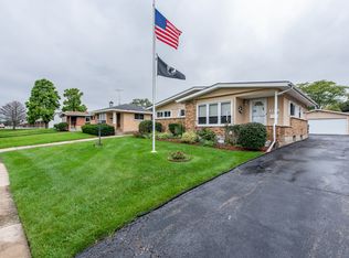 3312 Stonegate Rd, Waukegan, IL 60087