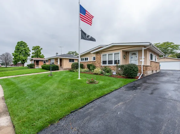 3312 Stonegate Rd, Waukegan, IL 60087