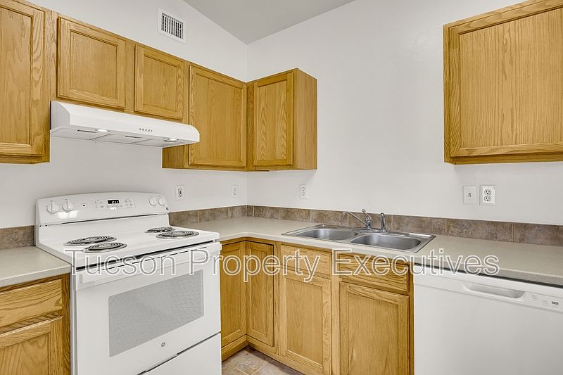 1st image of 2666 N Winstel Blvd #2