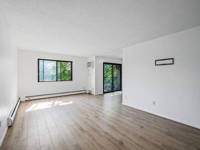 4101 Parklawn Ave APT 320, Edina, MN, 55435