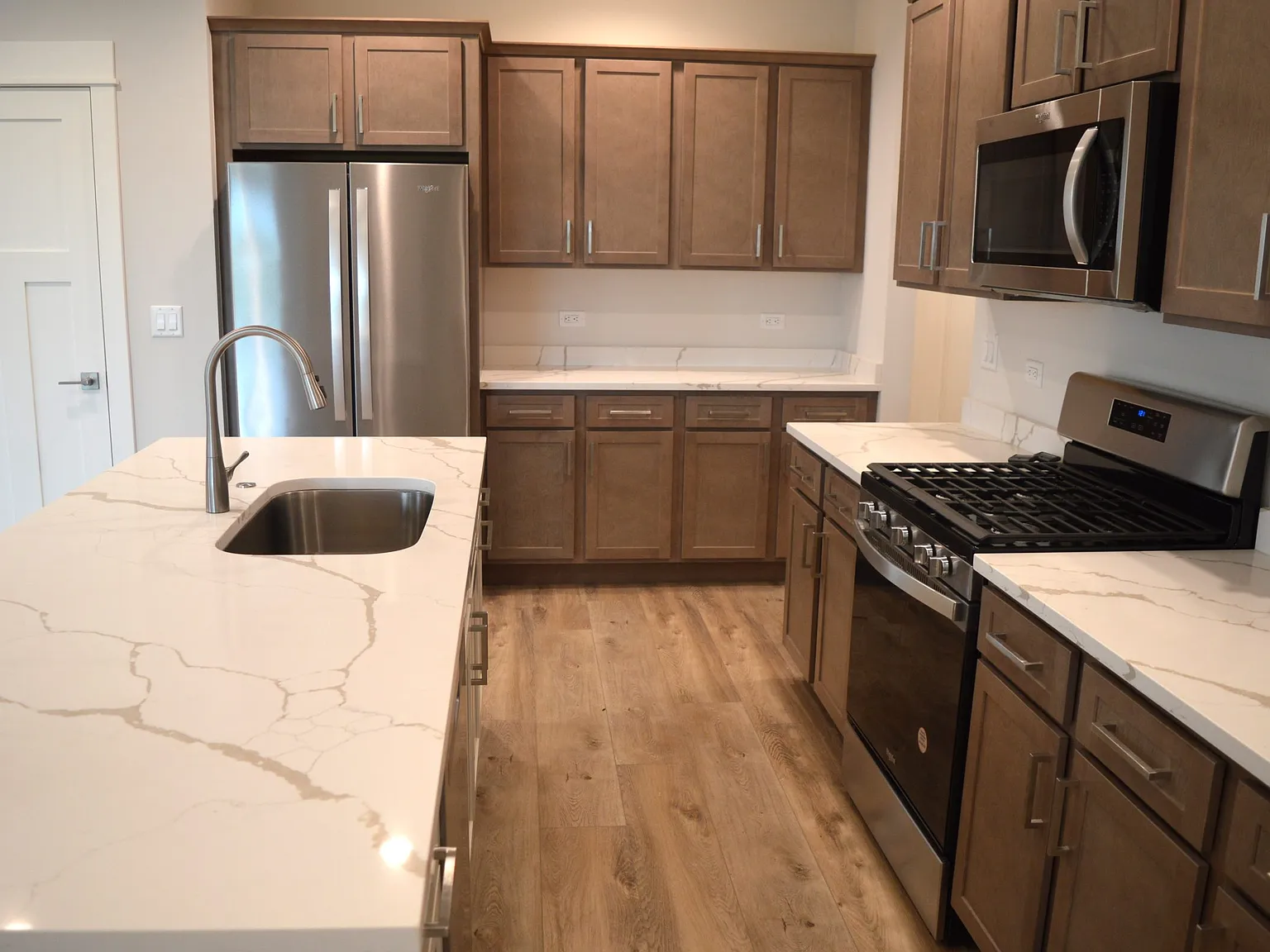 2 bed, 1436 sqft, $1,895 — Photo 1