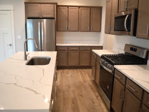 237 NW 3rd Ave, Monroe, WI 53566