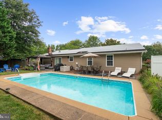 553 Harvest Rd, Severn, MD 21144