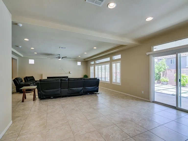 9766 Cadence Creek Ct — Photo 28