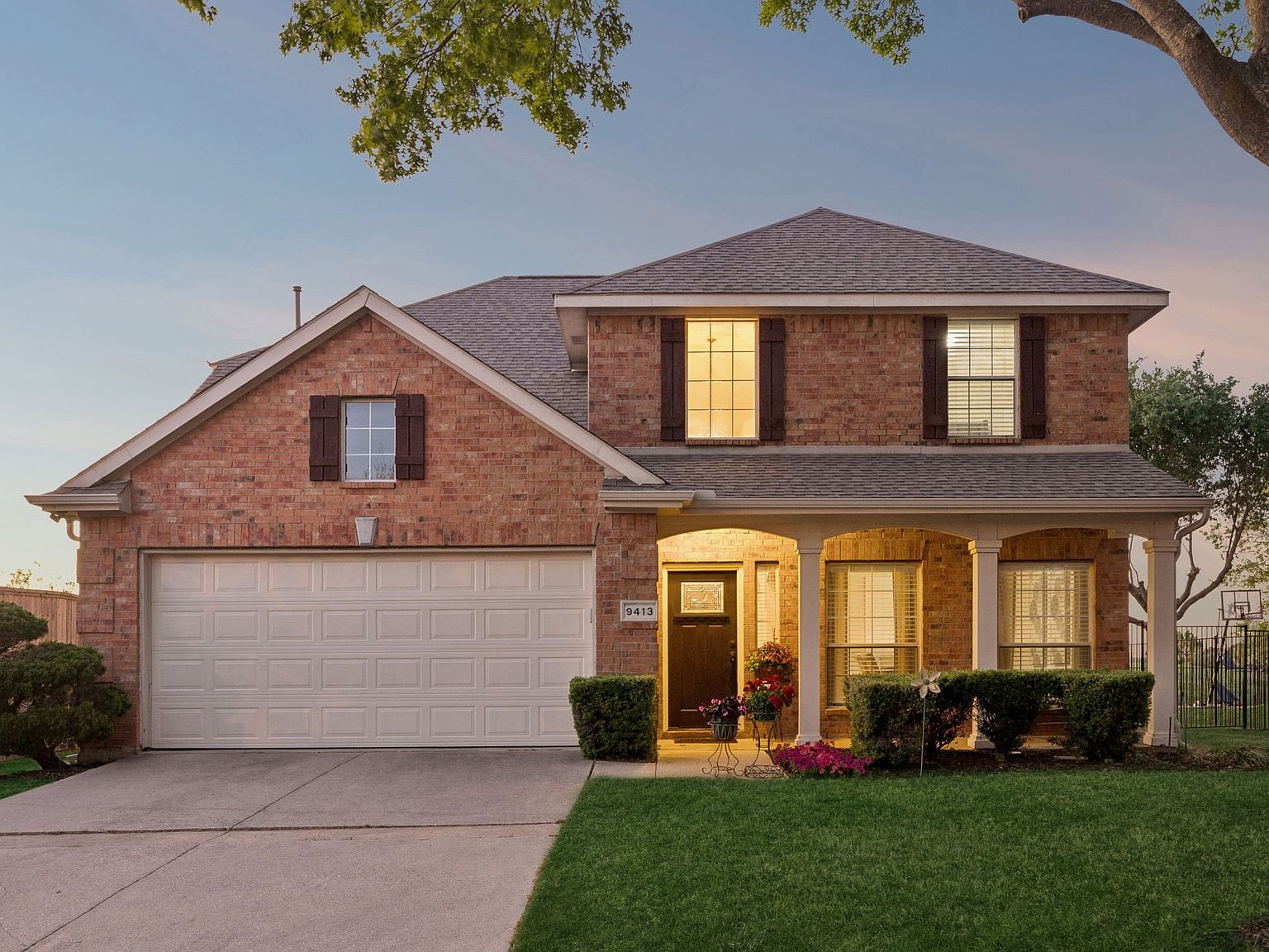 9413 Kings Link Cir