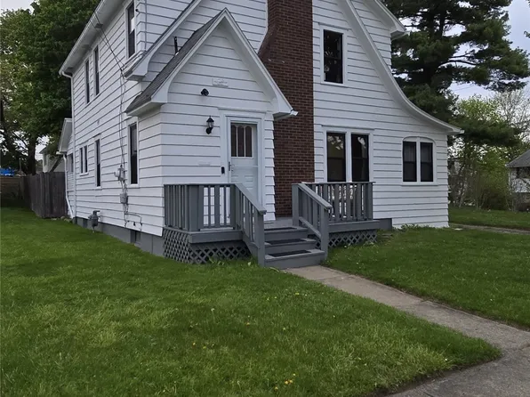 11 Barteau St, Endwell, NY 13760