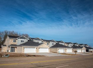 600 N Mayflower Dr, Grand Chute, WI 54913