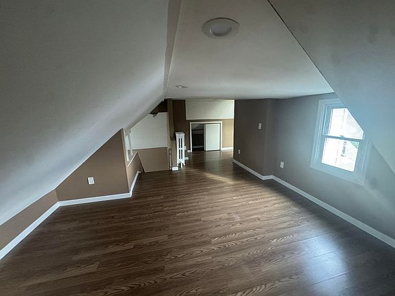 4th image of 1804 Union Blvd